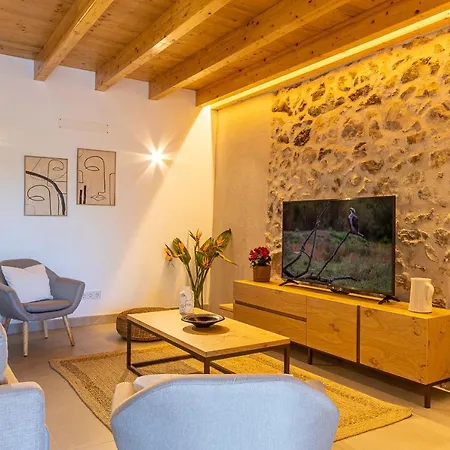 Townhouse Bonany By Homevillas360 Vilafranca De Bonany